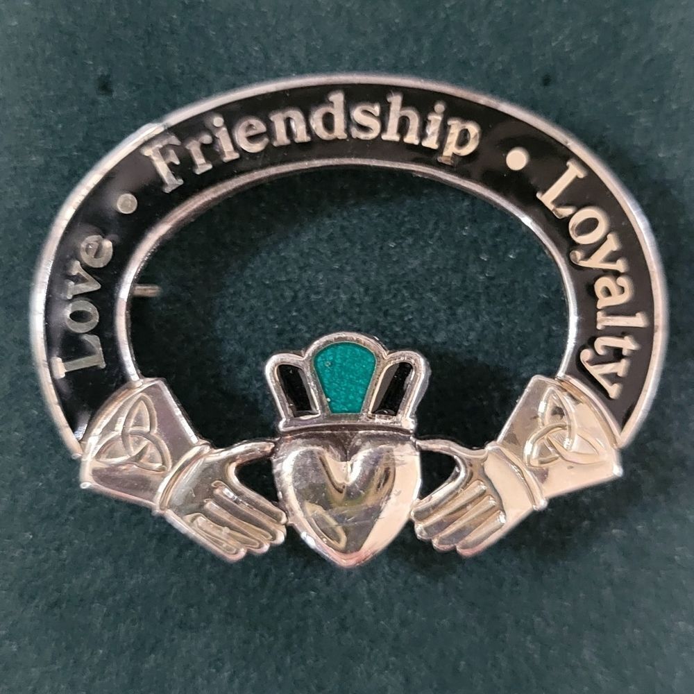 Tara Sterling Silver Claddagh Brooch